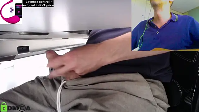 Snapshot of pliko chatting on 06-09-26, 01:56 pliko online show from 06-09-26, 01:56