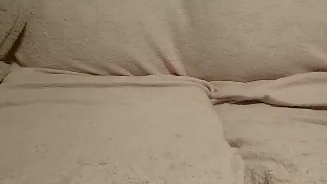 beautylovess online show from 04-12-26, 01:05