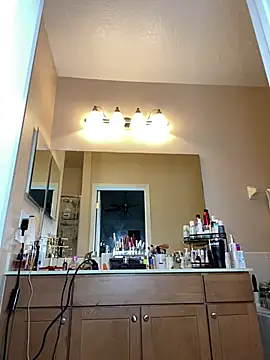 Snapshot of PhotoBabe chatting on 02-10-25, 12:19 PhotoBabe online show from 02-10-25, 12:19