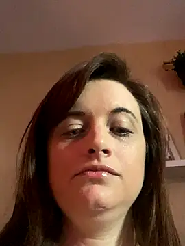 Snapshot of PhotoBabe chatting on 09-17-25, 05:14 PhotoBabe online show from 09-17-25, 05:14