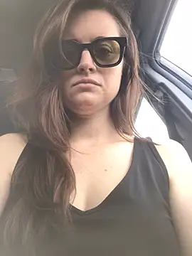 Snapshot of PhotoBabe chatting on 04-03-26, 03:32 PhotoBabe online show from 04-03-26, 03:32