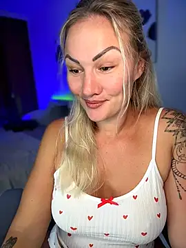 Snapshot of NastyMilf_ chatting on 07-19-26, 06:55 NastyMilf online show from 07-19-26, 06:55