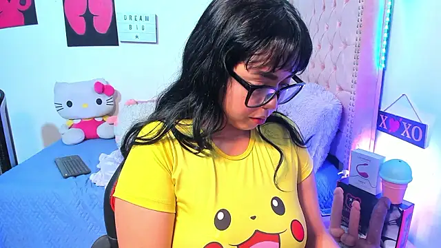 Snapshot of LillyCandy chatting on 03-06-26, 02:30 LillyCandy online show from 03-06-26, 02:30