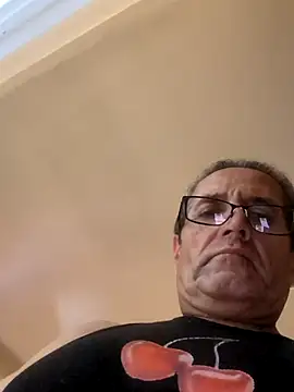 Snapshot of bobby69cock chatting on 10-01-25, 10:05 bobby69cock online show from 10-01-25, 10:05