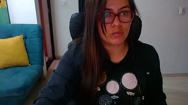 Ixchel Anaid online show from 03-17-25, 09:23