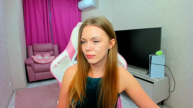 Strawberrye online show from 05-12-26, 11:29