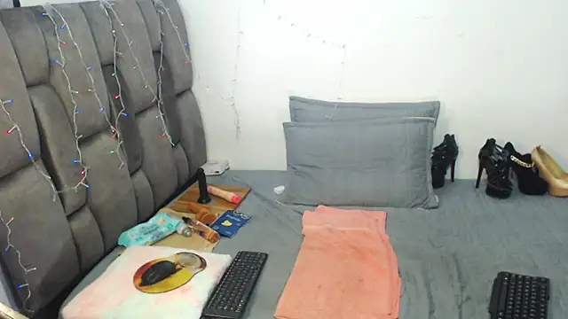 Tits  sweet online show from 02-11-25, 03:29