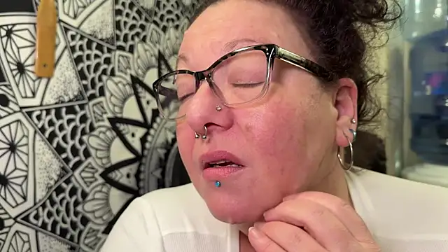 Miss Phat Booty online show from 11-17-25, 02:39