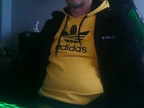 Snapshot of boran34 chatting on 01-11-26, 09:36 boran34 online show from 01-11-26, 09:36