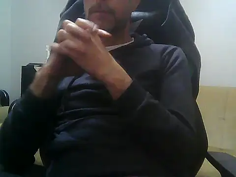 Snapshot of boran34 chatting on 02-12-26, 04:46 boran34 online show from 02-12-26, 04:46