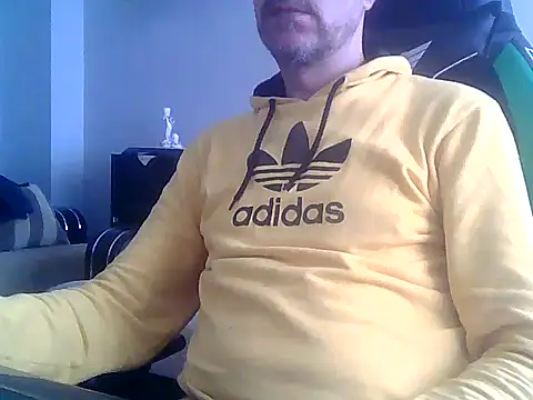 Snapshot of boran34 chatting on 02-15-26, 10:25 boran34 online show from 02-15-26, 10:25