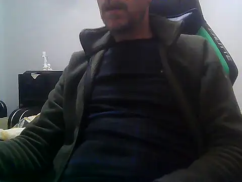 Snapshot of boran34 chatting on 03-11-26, 09:21 boran34 online show from 03-11-26, 09:21