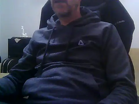 Snapshot of boran34 chatting on 04-01-26, 03:53 boran34 online show from 04-01-26, 03:53