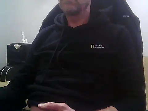 Snapshot of boran34 chatting on 04-02-26, 04:04 boran34 online show from 04-02-26, 04:04