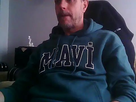 Snapshot of boran34 chatting on 04-06-26, 03:57 boran34 online show from 04-06-26, 03:57