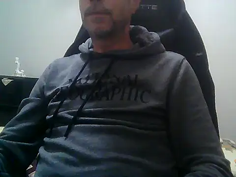 Snapshot of boran34 chatting on 04-15-26, 09:04 boran34 online show from 04-15-26, 09:04