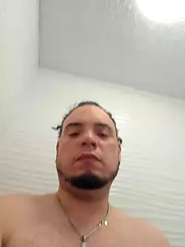 Snapshot of latinoflpr chatting on 12-01-25, 05:56 latinoflpr online show from 12-01-25, 05:56