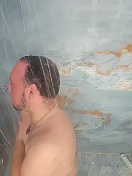 Snapshot of latinoflpr chatting on 01-14-26, 12:05 latinoflpr online show from 01-14-26, 12:05