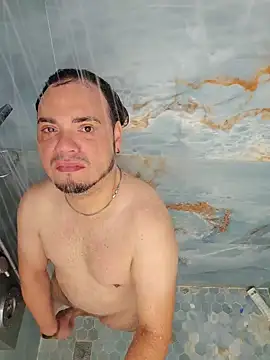 Snapshot of latinoflpr chatting on 01-15-26, 02:21 latinoflpr online show from 01-15-26, 02:21