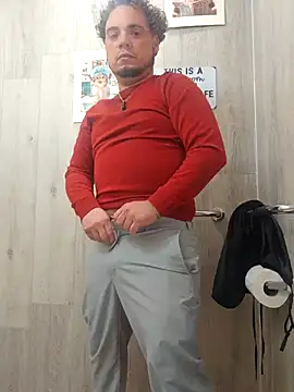 Snapshot of latinoflpr chatting on 02-05-26, 06:34 latinoflpr online show from 02-05-26, 06:34