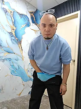 latinoflpr online show from 04-02-26, 08:17