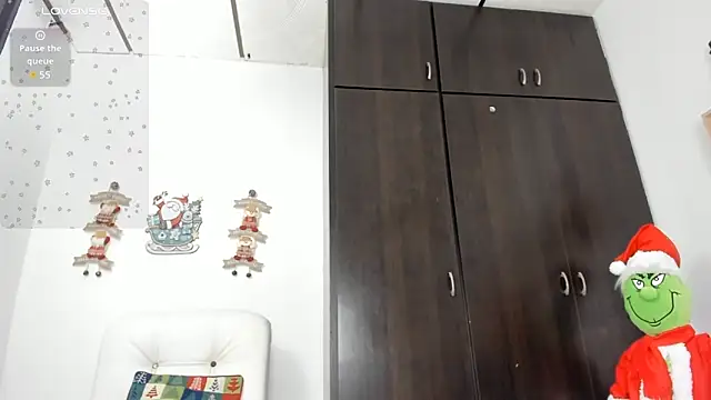 Snapshot of Lisvandr chatting on 12-15-24, 04:48 Lisvandr online show from 12-15-24, 04:48