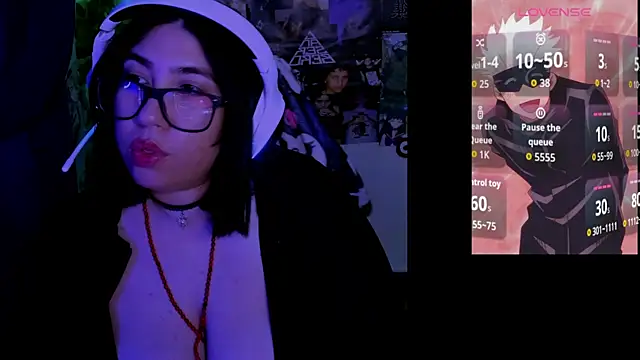 Snapshot of lalisa8 chatting on 09-21-25, 03:41 lalisa8 online show from 09-21-25, 03:41