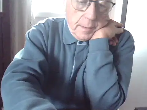 johnjohn622662 online show from 11-09-25, 10:57