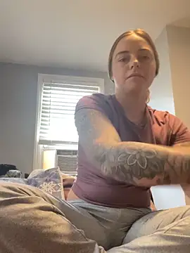 jaseyrae online show from 10-12-25, 03:44