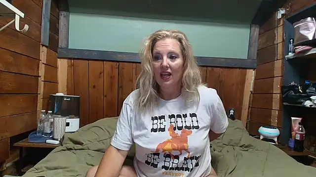 lisaxlovexxx online show from 07-13-26, 03:59