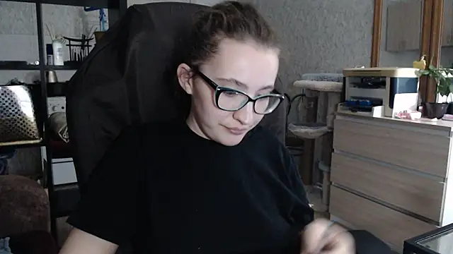 Snapshot of AnKey_Rayah chatting on 12-15-24, 06:26 AnKey Rayah online show from 12-15-24, 06:26