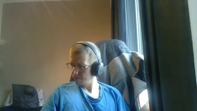 David250692 online show from 06-10-26, 12:15