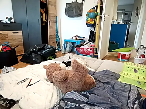 Snapshot of ganjaman871231 chatting on 11-13-25, 09:52 ganjaman871231 online show from 11-13-25, 09:52