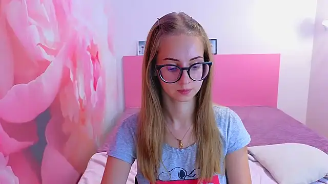 AliceAdams online show from 10-04-25, 07:01