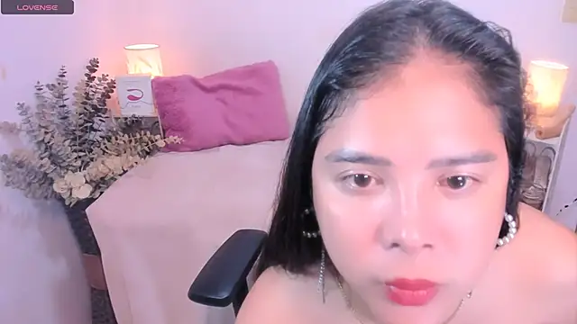 Snapshot of AmazingDREAMGirl chatting on 10-26-25, 10:25 AmazingDREAMGirl online show from 10-26-25, 10:25