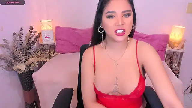 Snapshot of AmazingDREAMGirl chatting on 12-02-25, 09:21 AmazingDREAMGirl online show from 12-02-25, 09:21