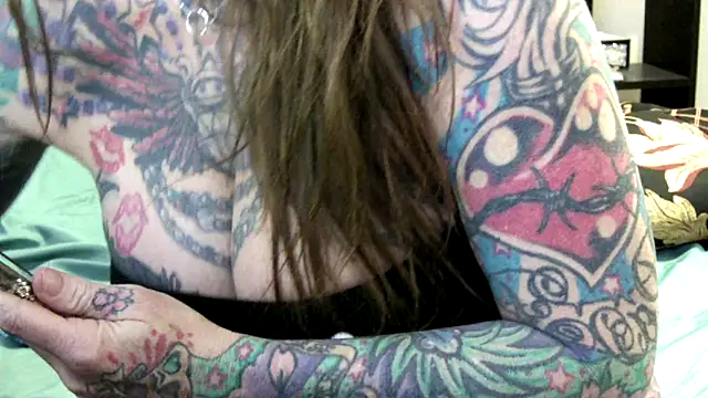 pamelagunns online show from 03-08-25, 04:17