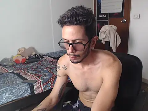 alisterxxx online show from 05-25-26, 03:18