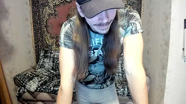 Snapshot of Marrymepls chatting on 02-04-25, 05:31 Marrymepls online show from 02-04-25, 05:31