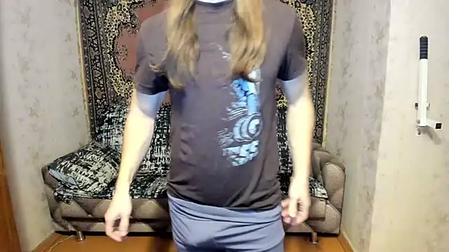 Snapshot of Marrymepls chatting on 02-13-25, 05:11 Marrymepls online show from 02-13-25, 05:11