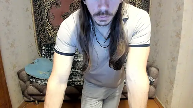 Snapshot of Marrymepls chatting on 02-28-25, 08:39 Marrymepls online show from 02-28-25, 08:39