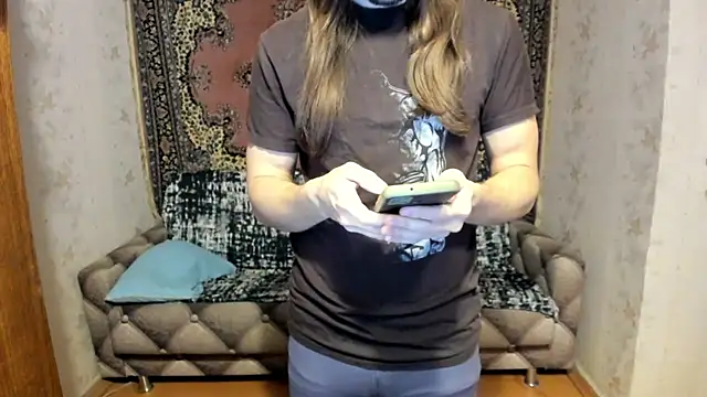 Snapshot of Marrymepls chatting on 03-06-25, 10:15 Marrymepls online show from 03-06-25, 10:15