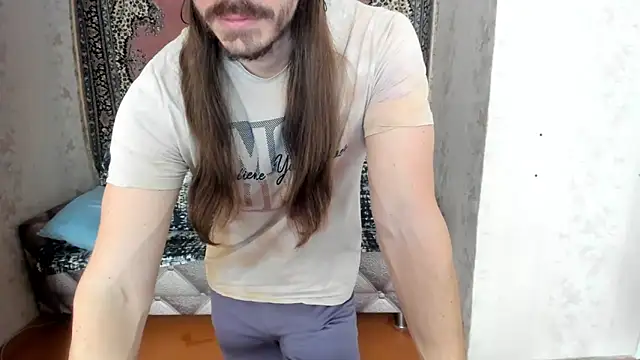 Snapshot of Marrymepls chatting on 03-22-25, 08:08 Marrymepls online show from 03-22-25, 08:08