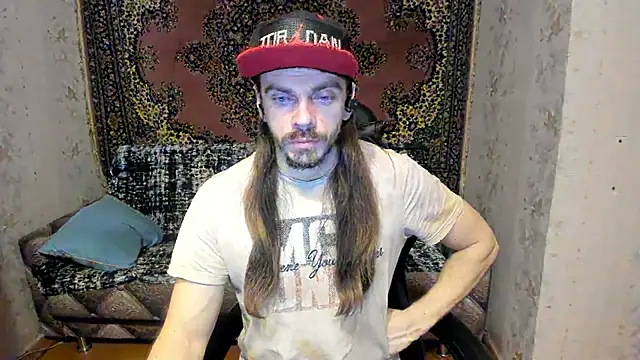 Snapshot of Marrymepls chatting on 03-22-25, 08:59 Marrymepls online show from 03-22-25, 08:59