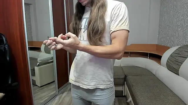 Snapshot of Marrymepls chatting on 09-29-25, 12:38 Marrymepls online show from 09-29-25, 12:38