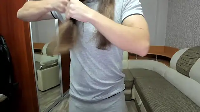 Snapshot of Marrymepls chatting on 10-17-25, 11:13 Marrymepls online show from 10-17-25, 11:13