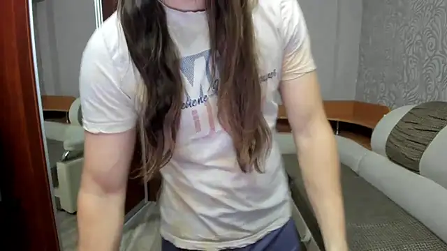 Snapshot of Marrymepls chatting on 10-18-25, 09:59 Marrymepls online show from 10-18-25, 09:59