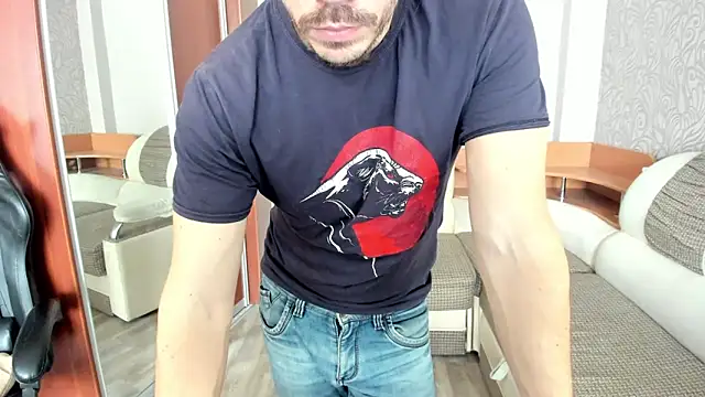 Snapshot of Marrymepls chatting on 11-01-25, 02:35 Marrymepls online show from 11-01-25, 02:35