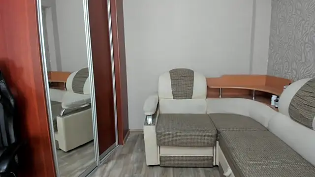 Snapshot of Marrymepls chatting on 11-19-25, 05:29 Marrymepls online show from 11-19-25, 05:29