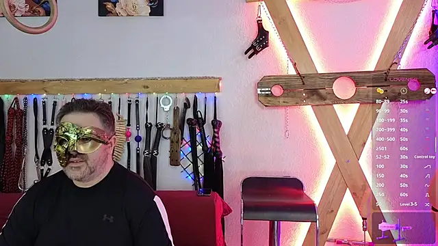 Snapshot of NoTabooGames chatting on 10-06-25, 07:00 NoTabooGames online show from 10-06-25, 07:00